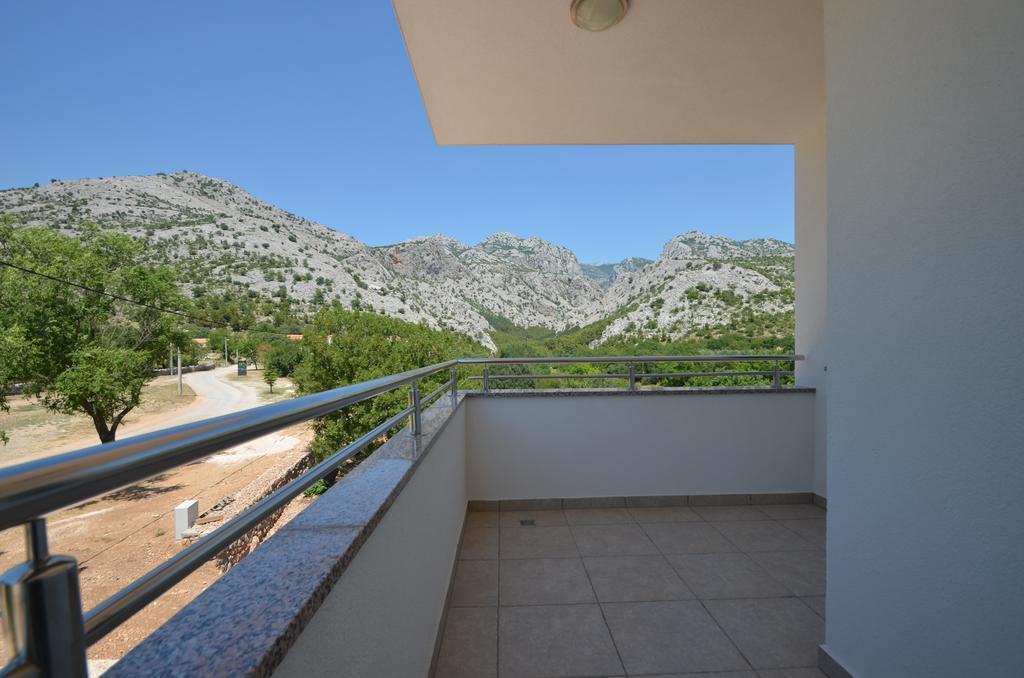 Apartment Anica Kuk ستاريغغاد باكلينتسا الغرفة الصورة